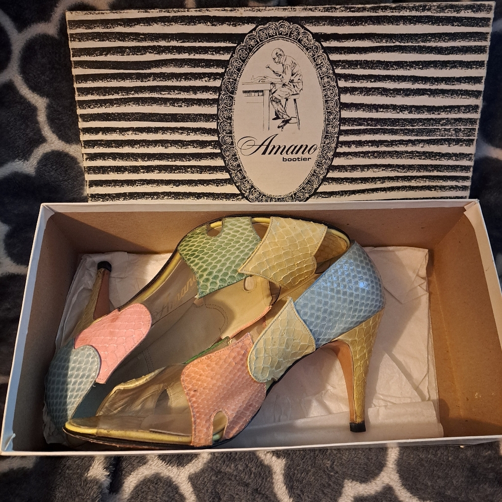 Vintage wild leather Amano heels